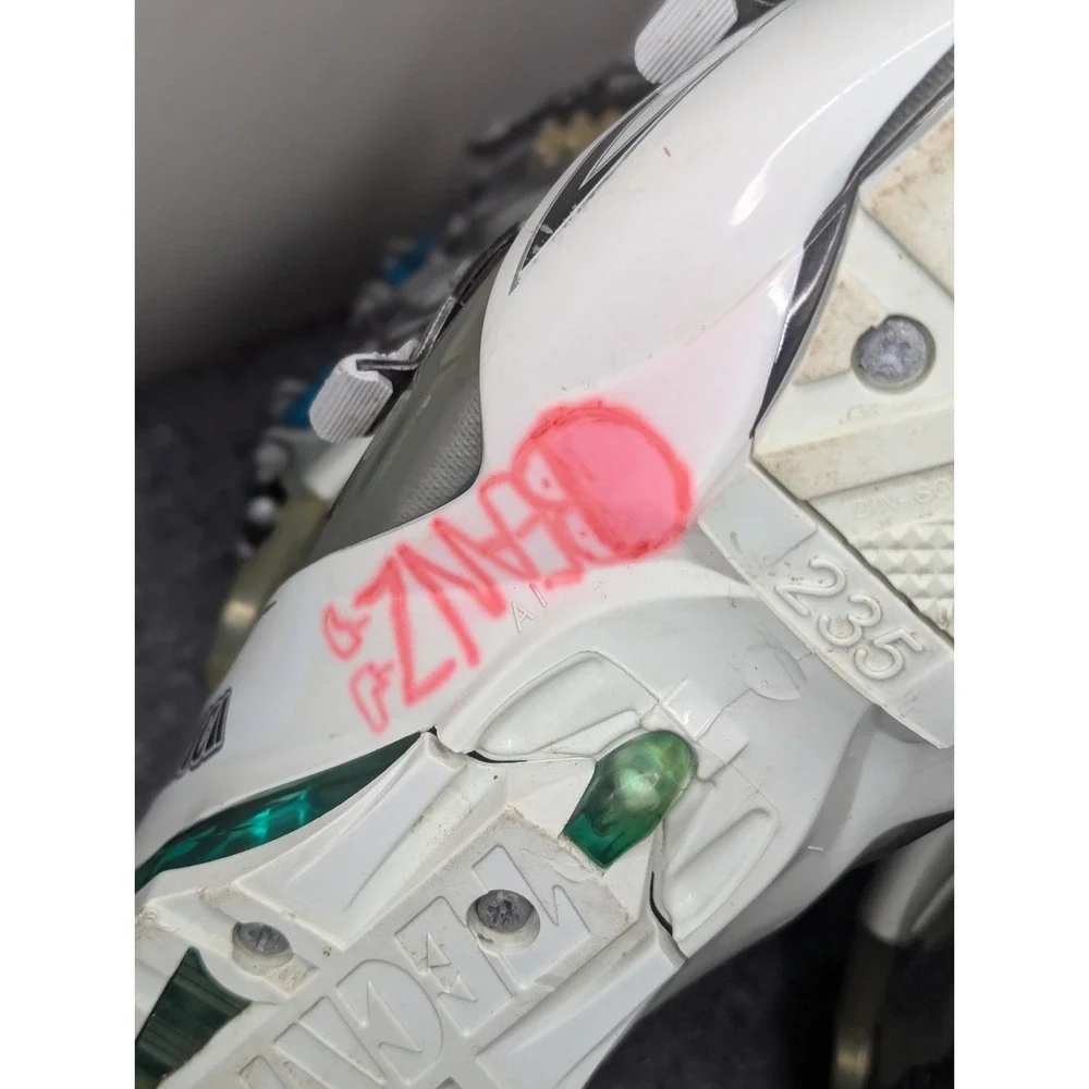 Tecnica Dragon 100 Ski Boots Women's 6.5 (23.5 275mm) White Teal Anti Vibration‎